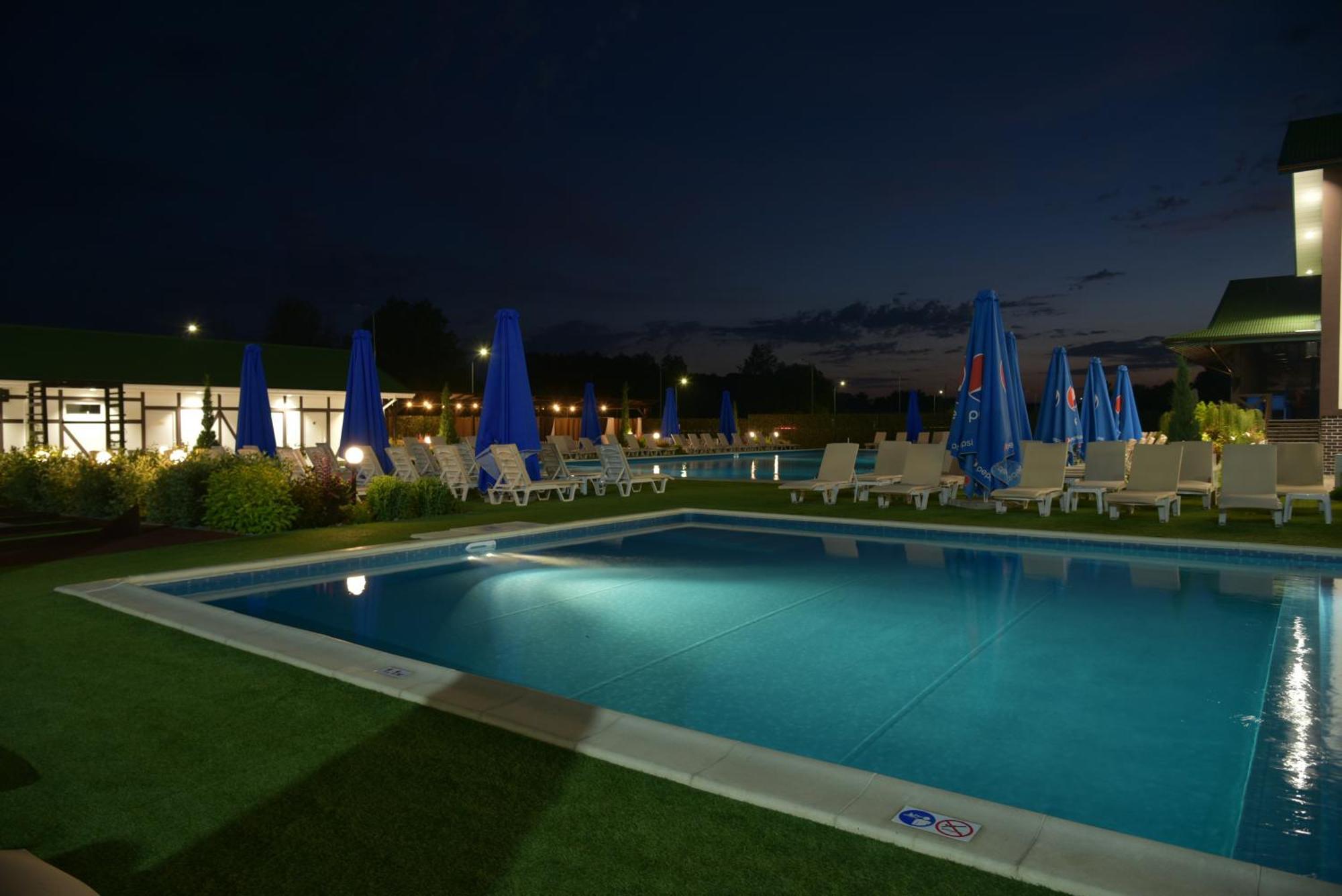 Hotel Lubenska Sloboda Vilsanka Kültér fotó