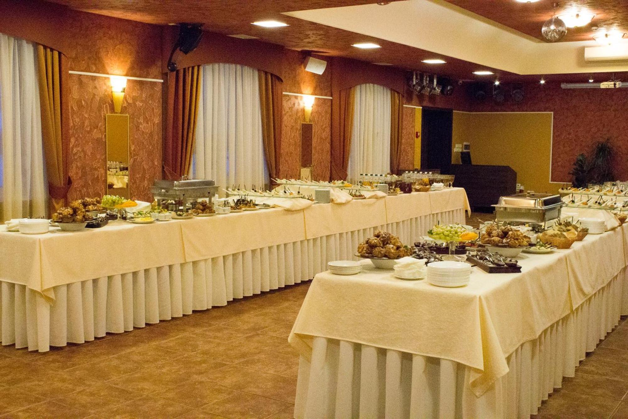 Hotel Lubenska Sloboda Vilsanka Kültér fotó