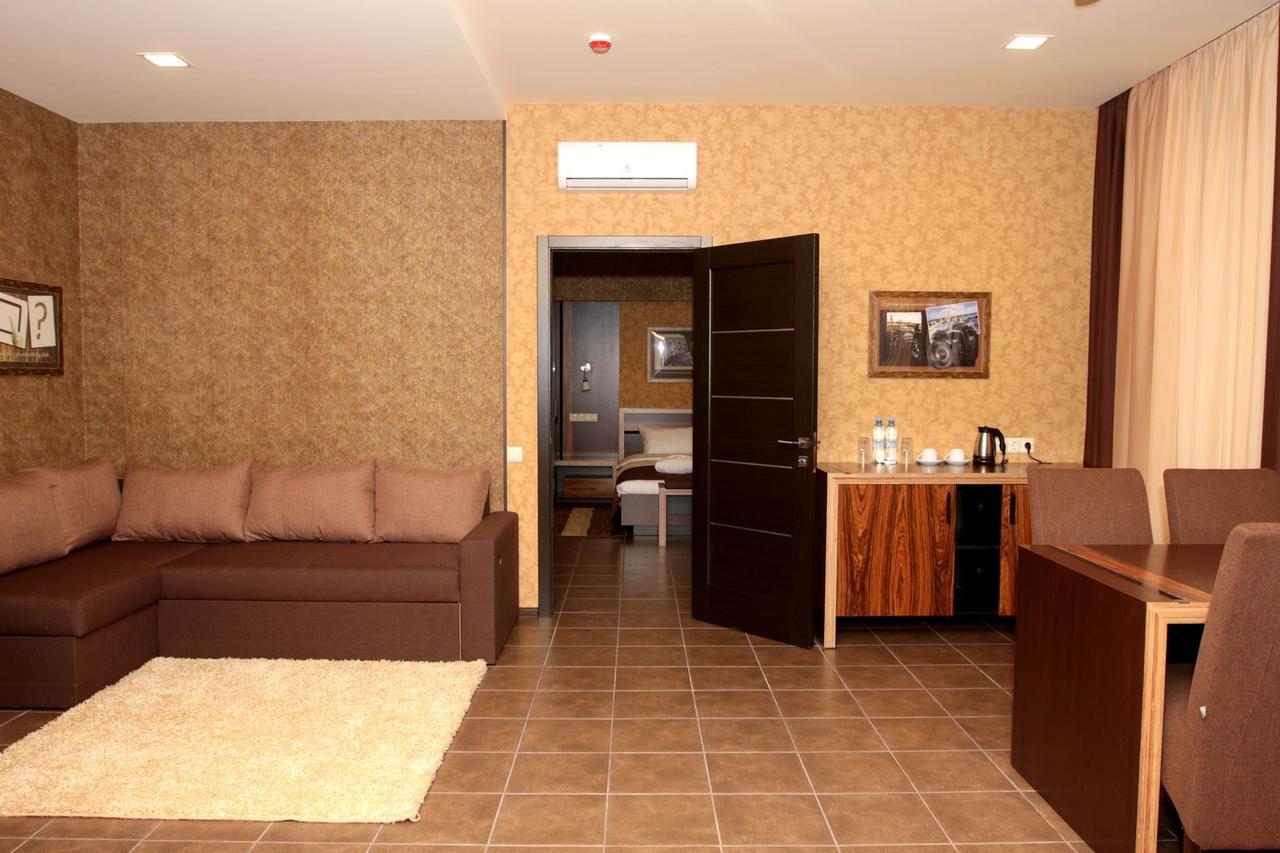 Hotel Lubenska Sloboda Vilsanka Kültér fotó