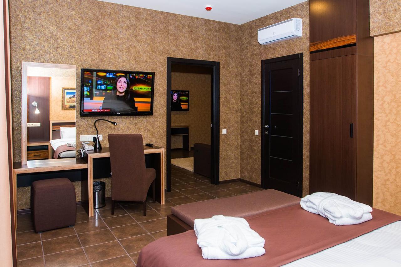 Hotel Lubenska Sloboda Vilsanka Kültér fotó